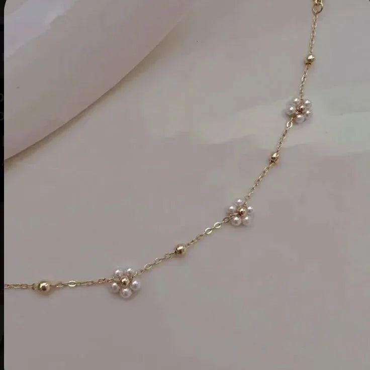 Elegant Floral Pearl Necklace - OhGlam Jewels